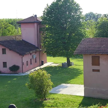 Alloggio per agriturismo Agriturismo La Quercia *