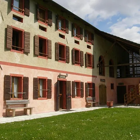 Alloggio per agriturismo Agriturismo La Quercia *