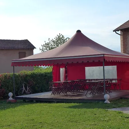 Agriturismo La Quercia Alloggio per agriturismo *